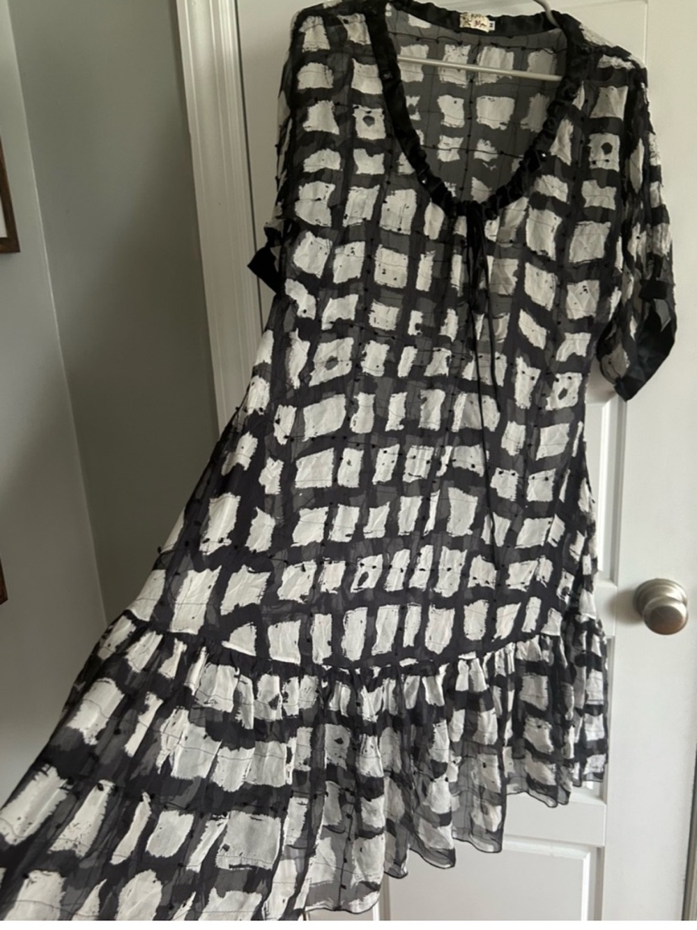 Biya by Johnny Was |100%
Silk CONVERTIBLE Gemstone
Dress